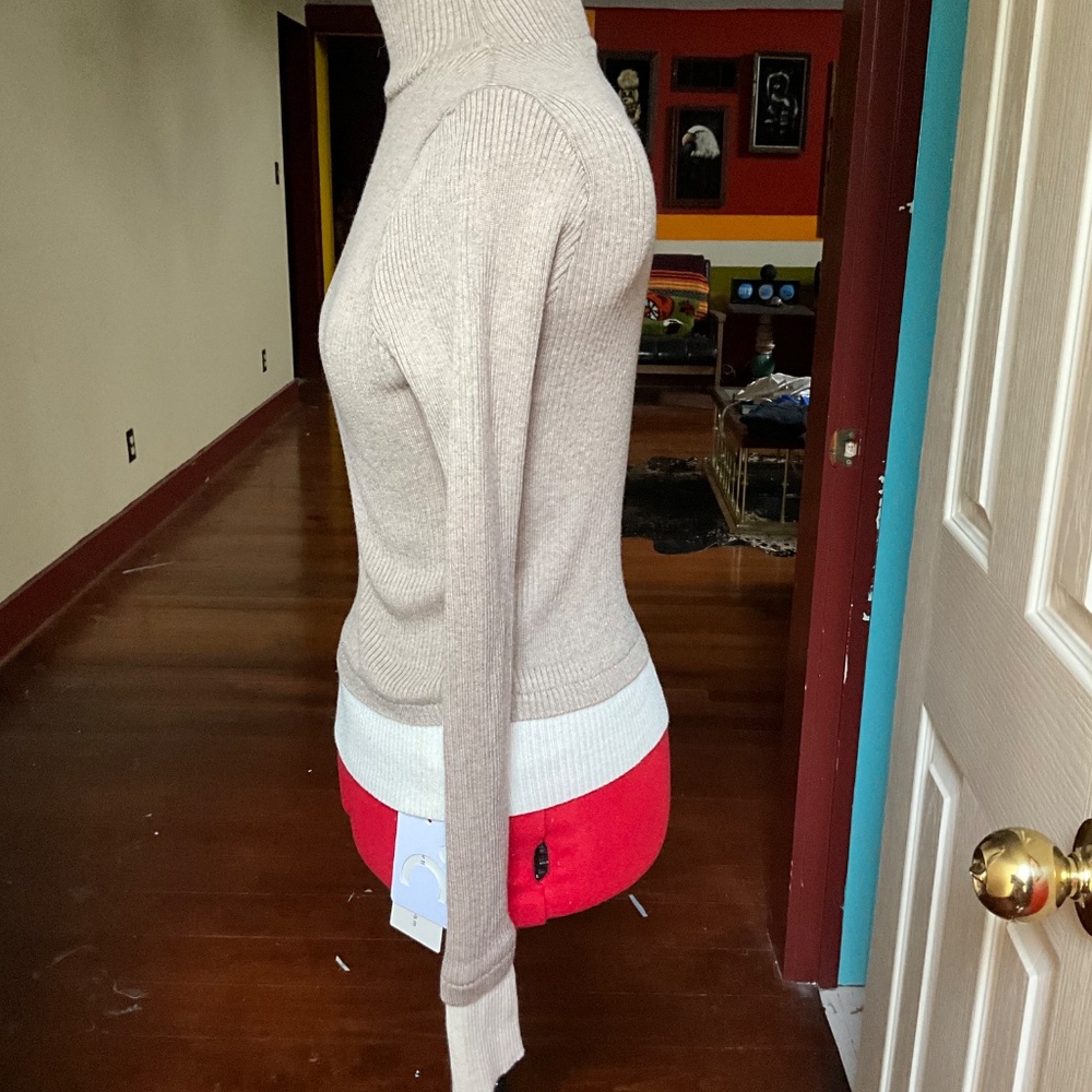 Commense Two-Tone Ribbed Turtleneck Sweater Medium - Picture 3 of 5
